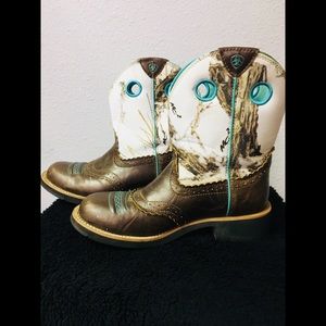 Cowgirl boots ( white blue camouflage)